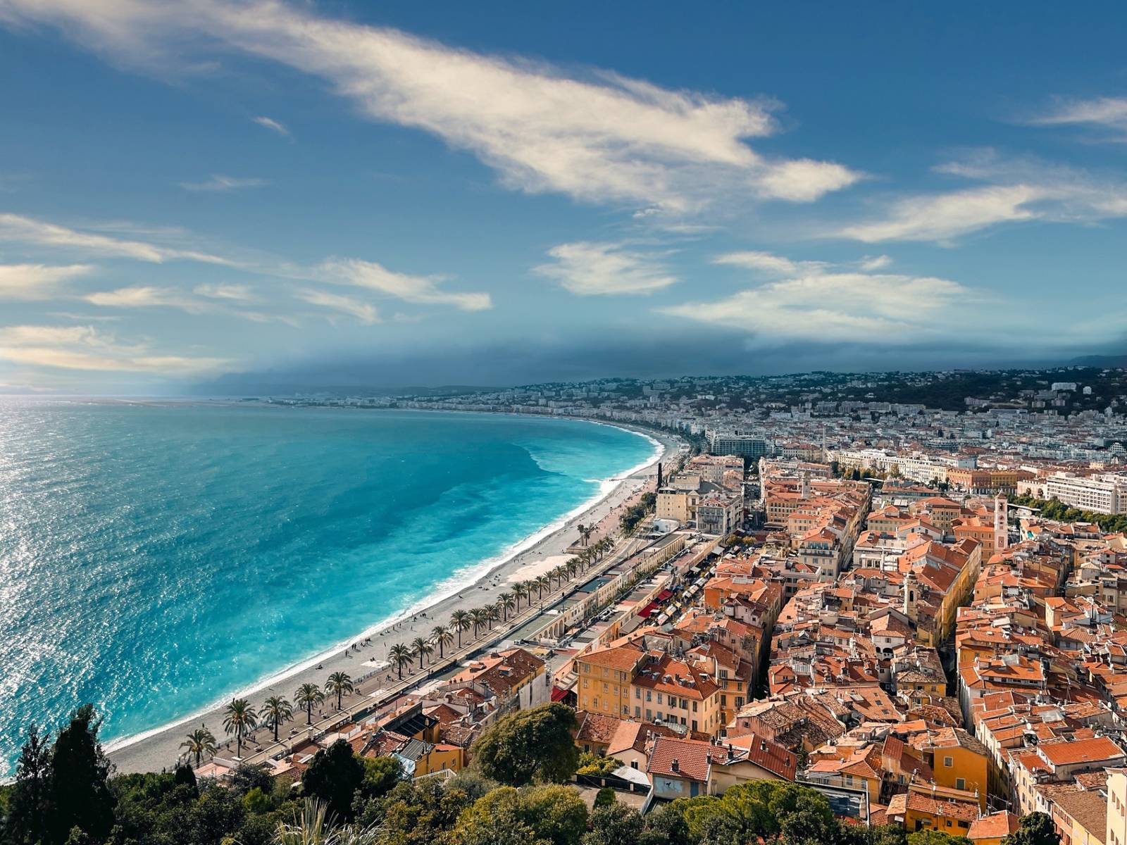 Baie de Nice et Promenade des Anglais vues d'en haut